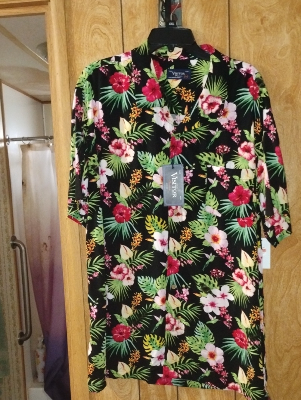 Black Tropical-Print Short-Sleeve Button-Down Shirt